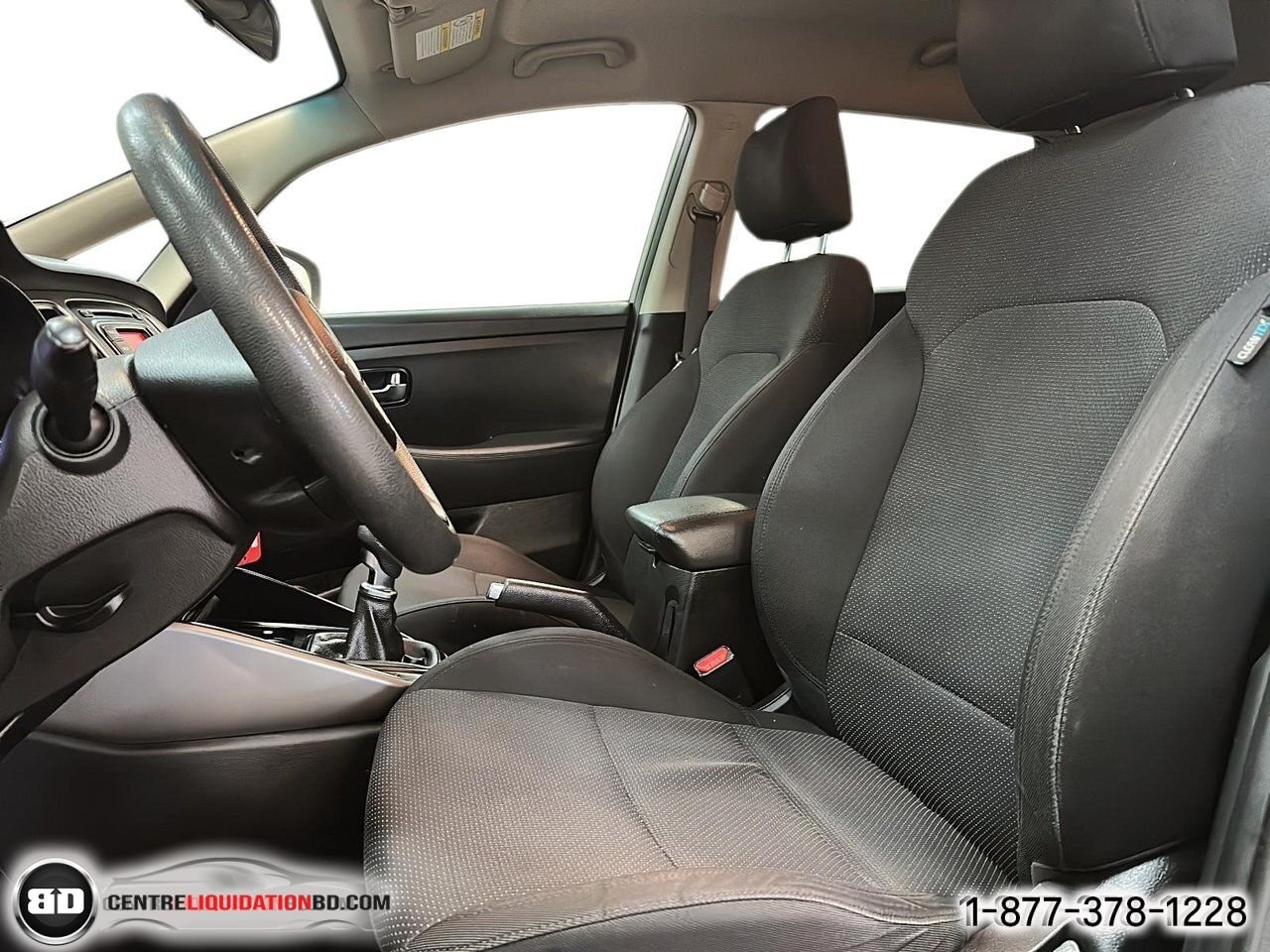 Kia Rondo LX familiale 4 portes BM | A8559 2015 Gris Granby - photo #11