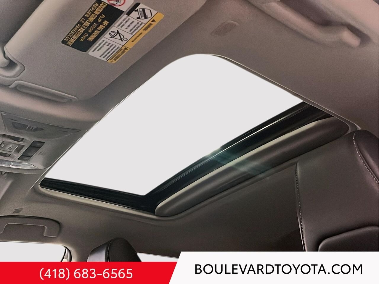 2023 Toyota RAV4 100200A-102 | XLE White Québec - photo #10