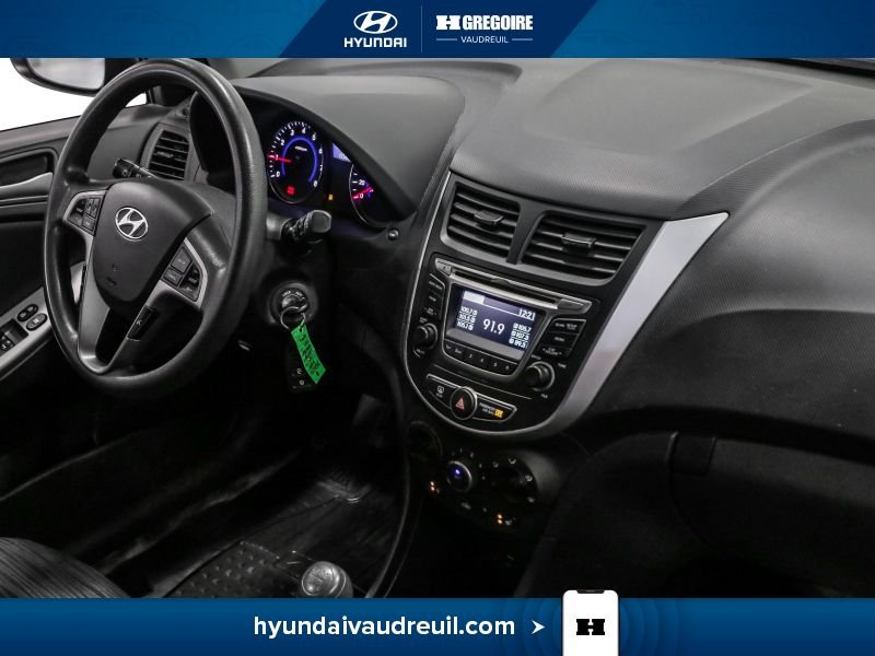 Hyundai Accent 2016 Noir Blainville - photo #27