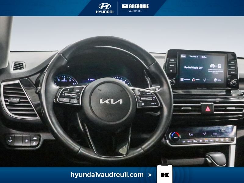 2023 Kia Seltos Grey Blainville - photo #19