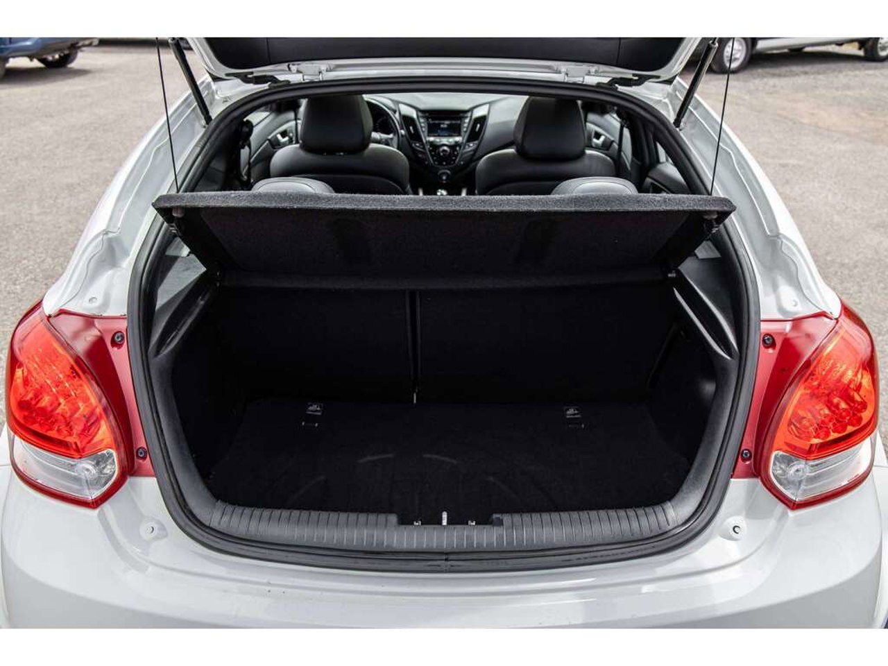 Hyundai Veloster 2019 Blanc Sainte-Julienne - photo #11