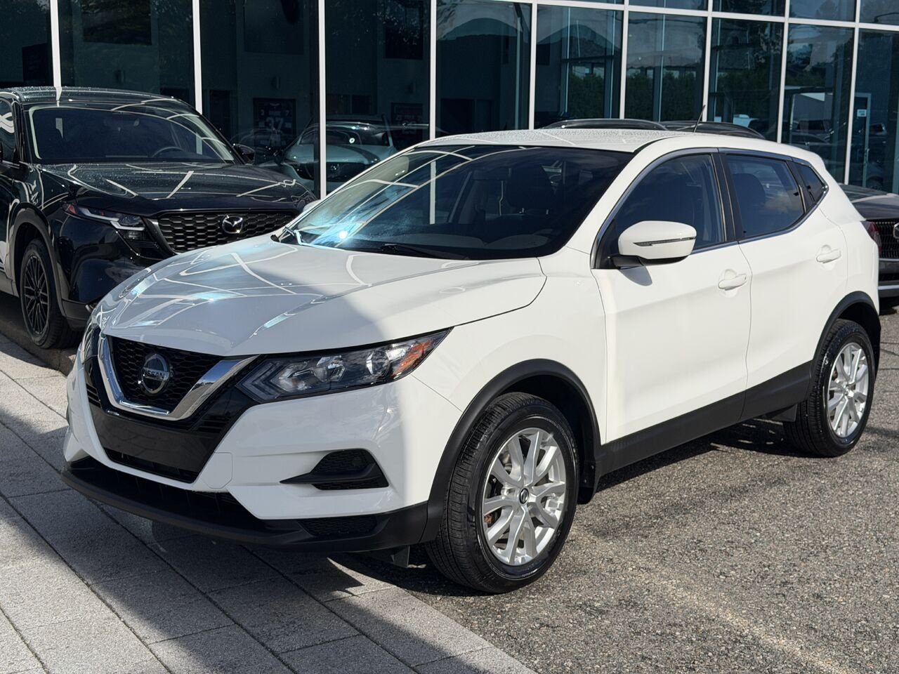 2021 Nissan Qashqai White Ste-Marie - photo #1