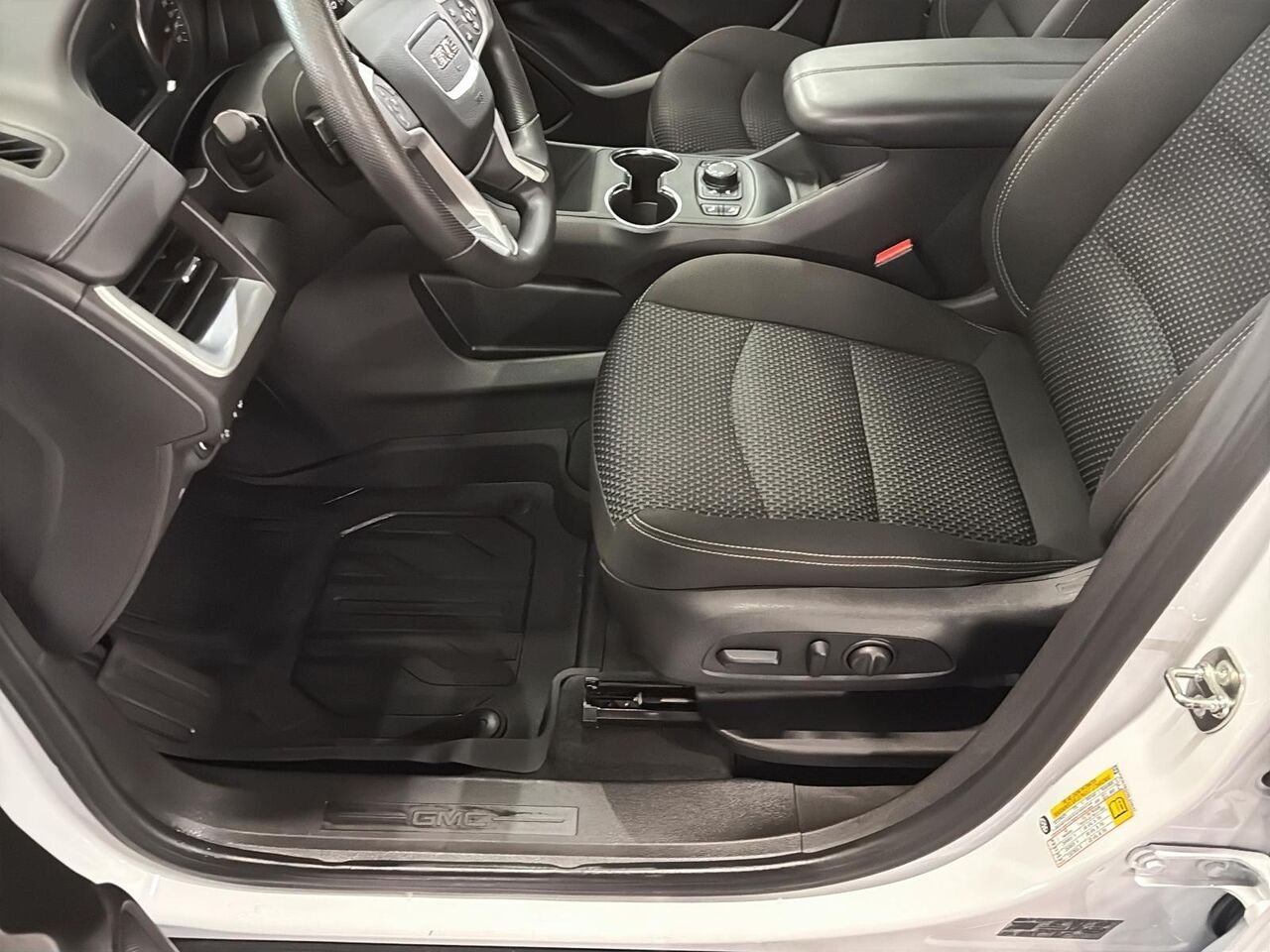 GMC TERRAIN SLE 2024 Blanc Saint-Hyacinthe - photo #8
