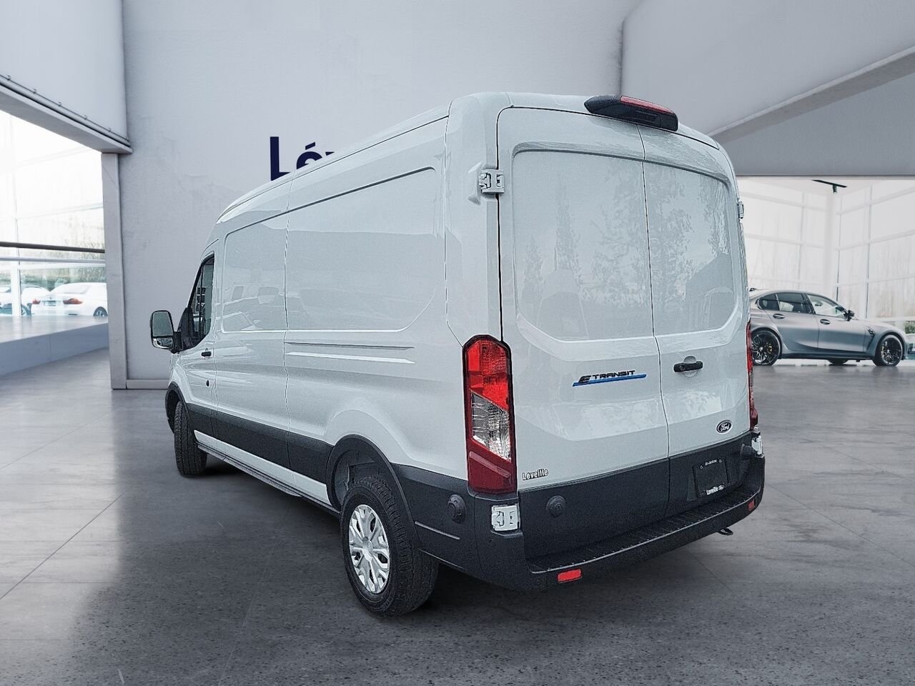 2026 Ford E-Transit Cargo Van Oxford White Saint-Jérôme - photo #3