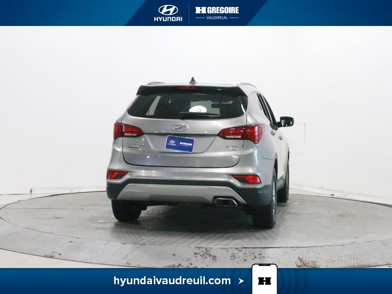 2017 Hyundai Santa Fe Grey Laval - photo #10