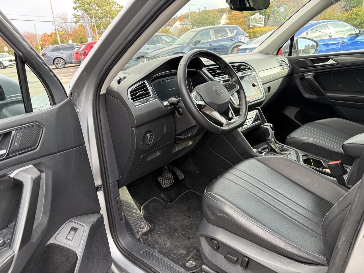 VOLKSWAGEN TIGUAN SE/WOLFSBURG Comfortline 4MOTION 2024 Gris Montmagny - photo #10