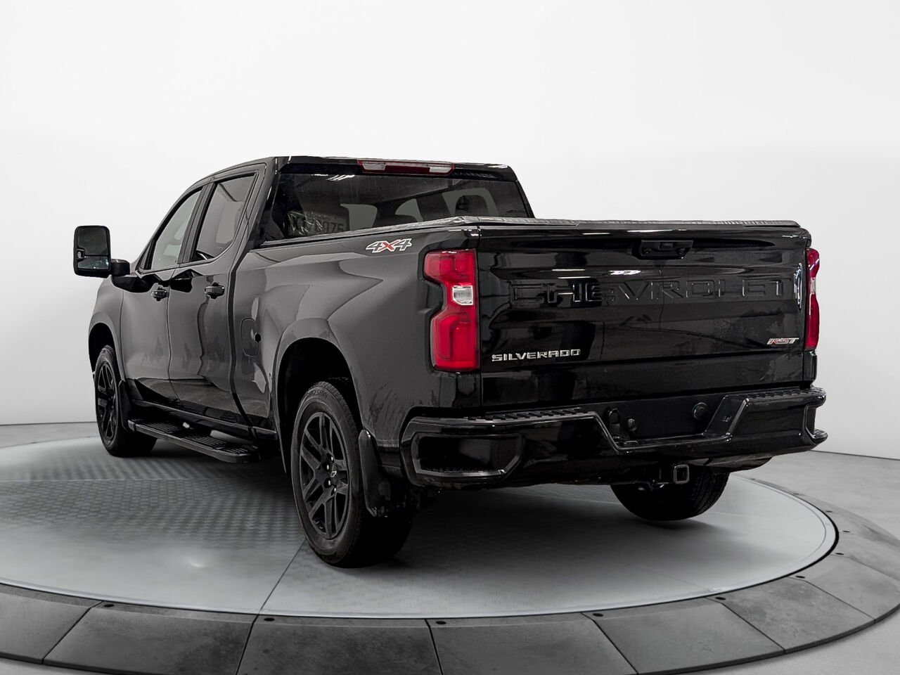 CHEVROLET Silverado 1500 RST Crew Cab Groupe Remorquage Max 3.0 Diesel 2025 Noir Sherbrooke - photo #2