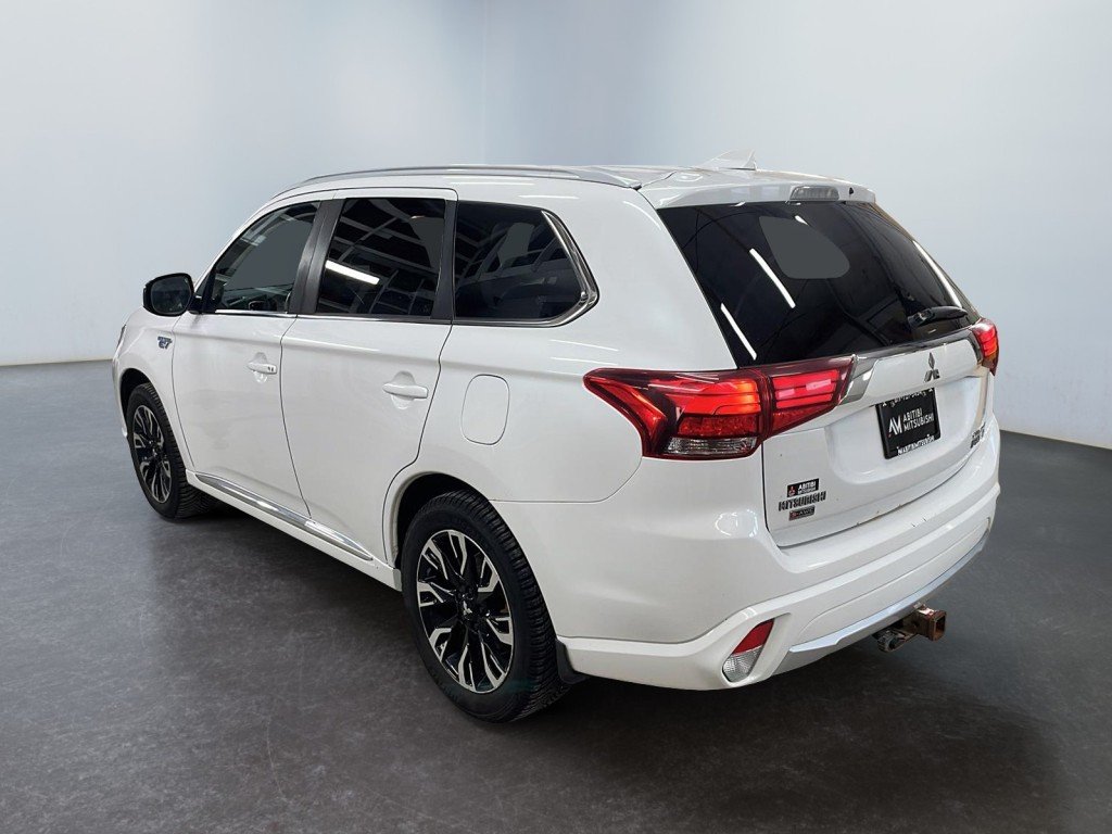 2018 Mitsubishi Outlander Plug-In Hybrid White Amos - photo #4