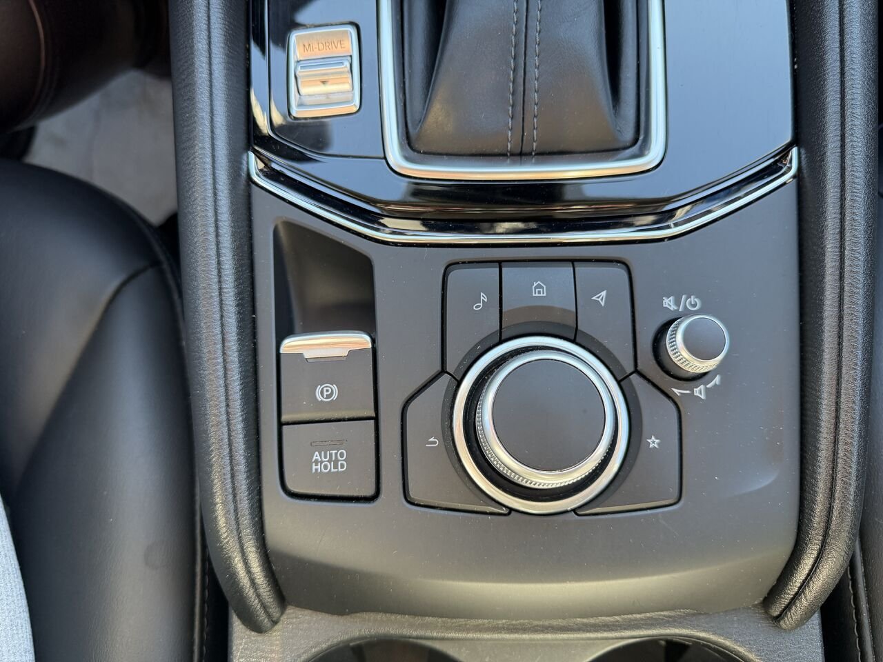 2023 Mazda CX-5 White Ste-Marie - photo #11