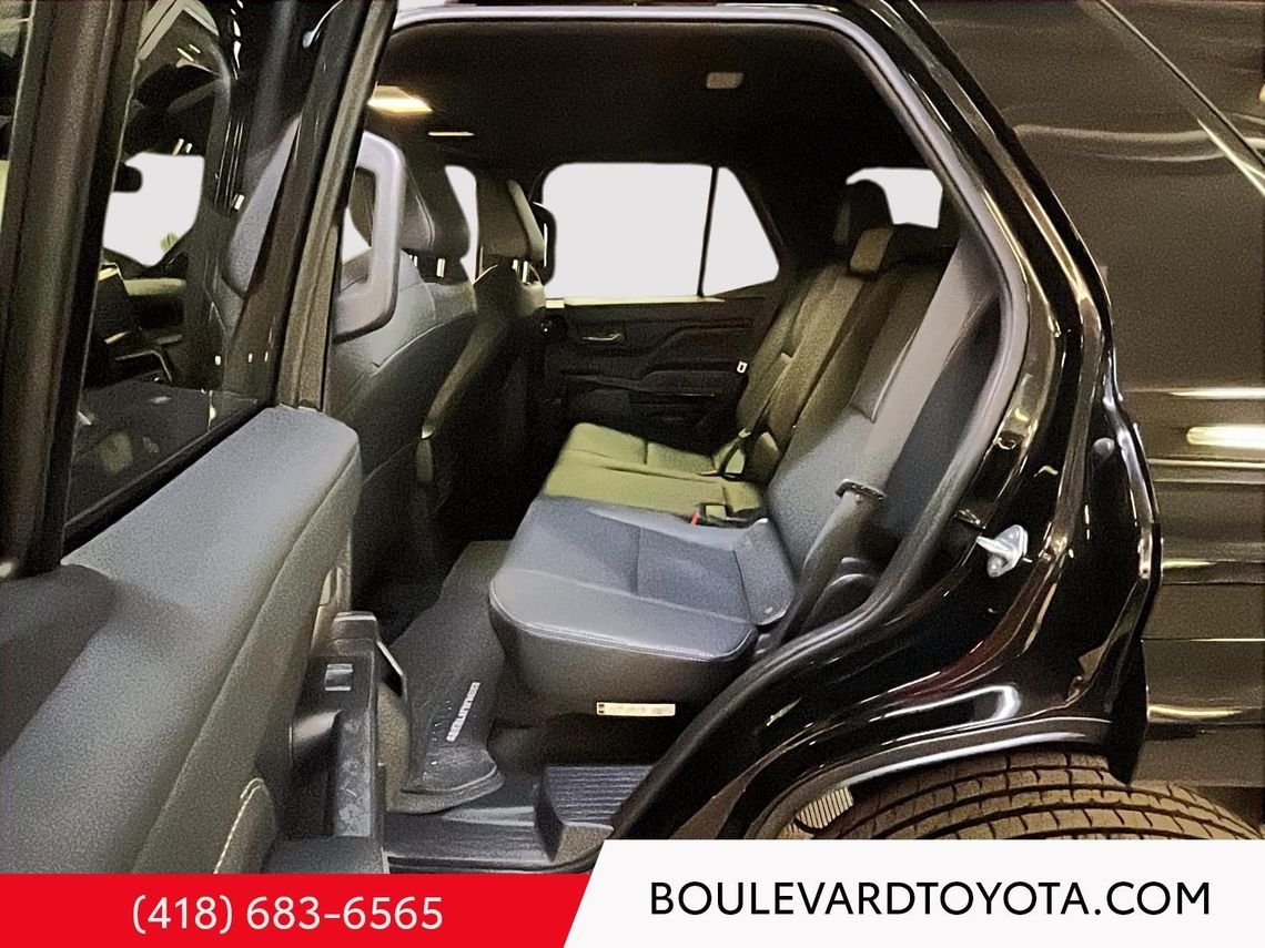 Toyota 4Runner 99455A-36 | Limited 2025 Noir Québec - photo #16