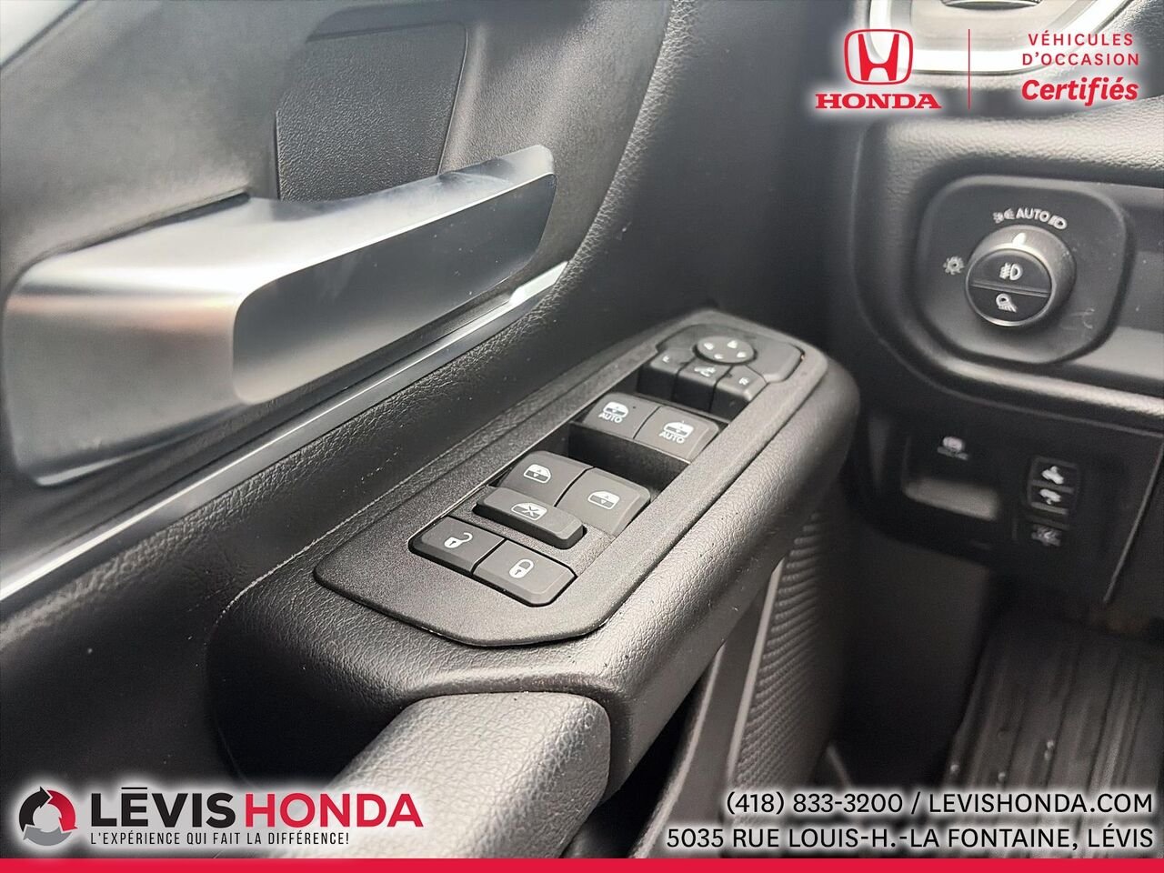 2025 Ram 1500 Big Horn Big Horn cabine d'équipe 4x4 caisse de 5 pi 7 po Grey Lévis - photo #19
