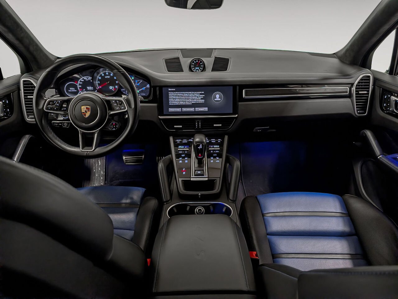 Porsche CAYENNE GTS Option Rear Axle Stearing Exhaust Sport 2023 Argent Sherbrooke - photo #10