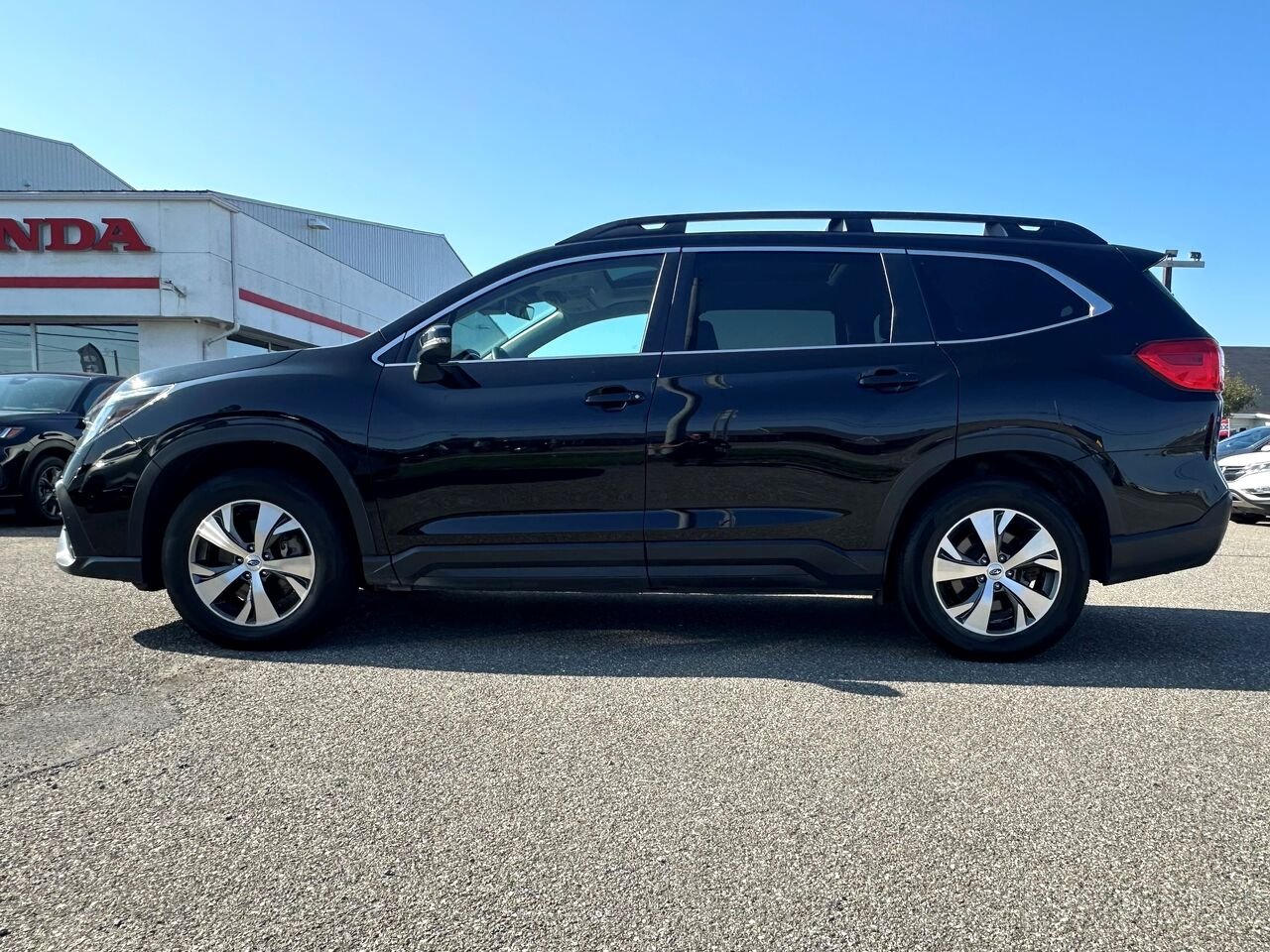 2023 SUBARU ASCENT ASCENT Black Matane - photo #1