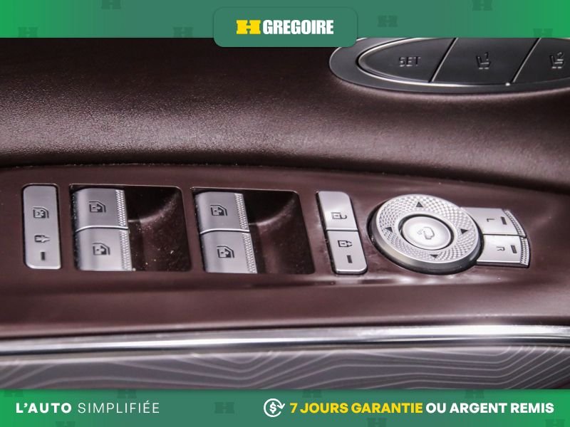 2022 Genesis GV70 Silver Saint-Léonard - photo #15