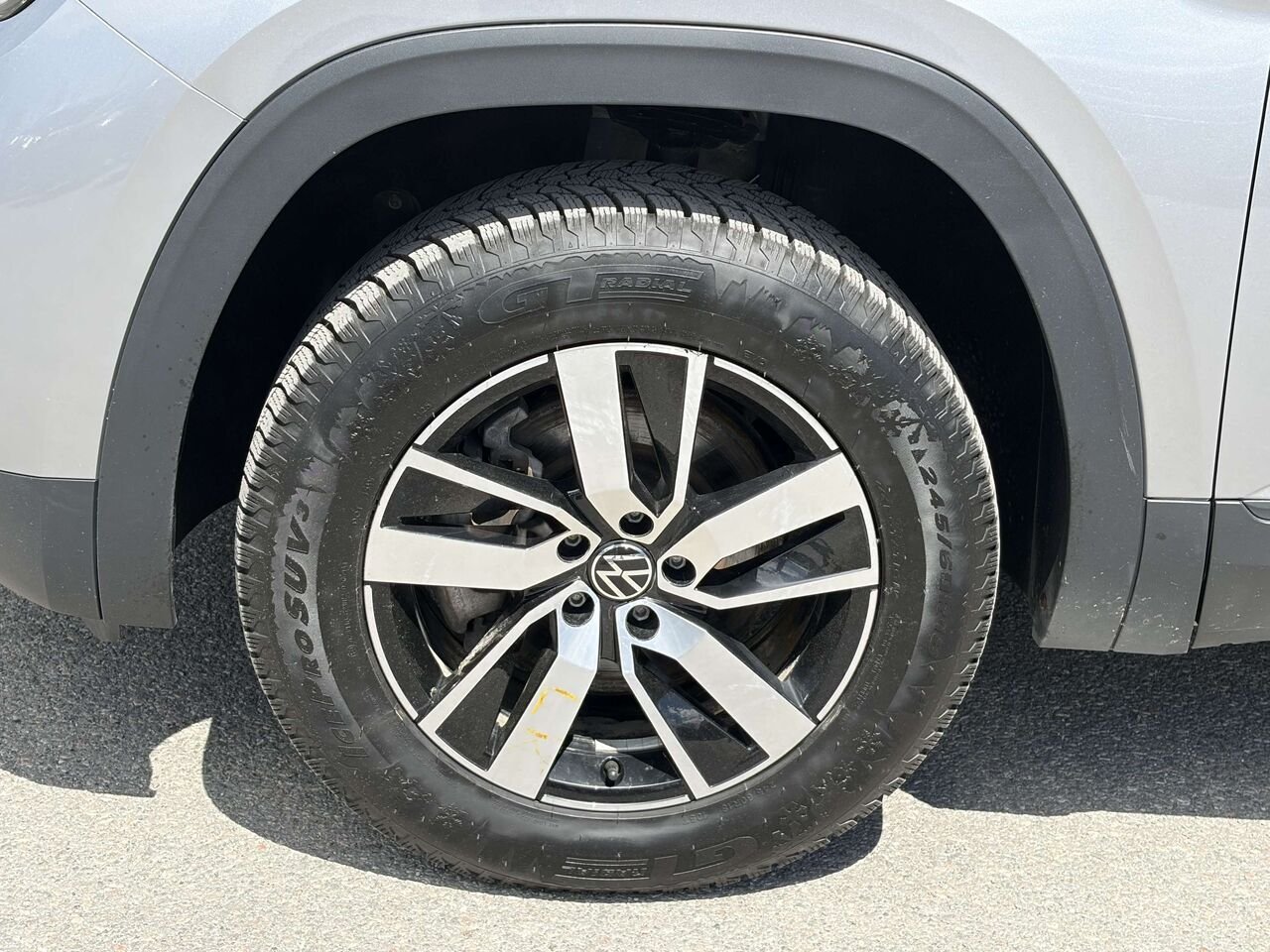 2022 Volkswagen Atlas Grey Gatineau - photo #9