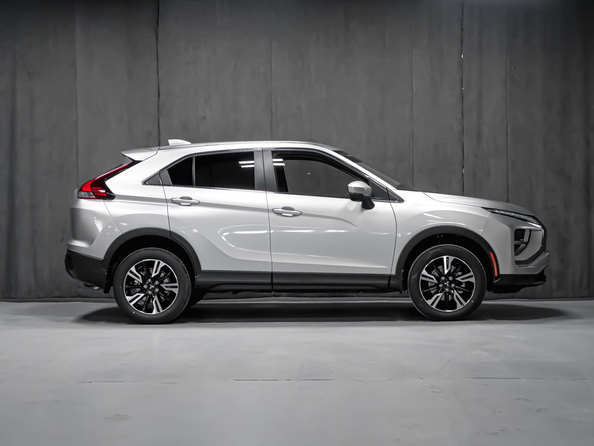 Mitsubishi Eclipse Cross ES 2026 Gris titane métallisé Montréal - photo #4