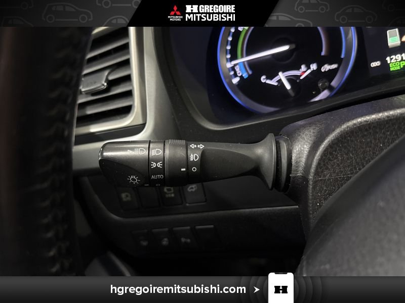 2017 Toyota Highlander HYBD Grey Blainville - photo #19