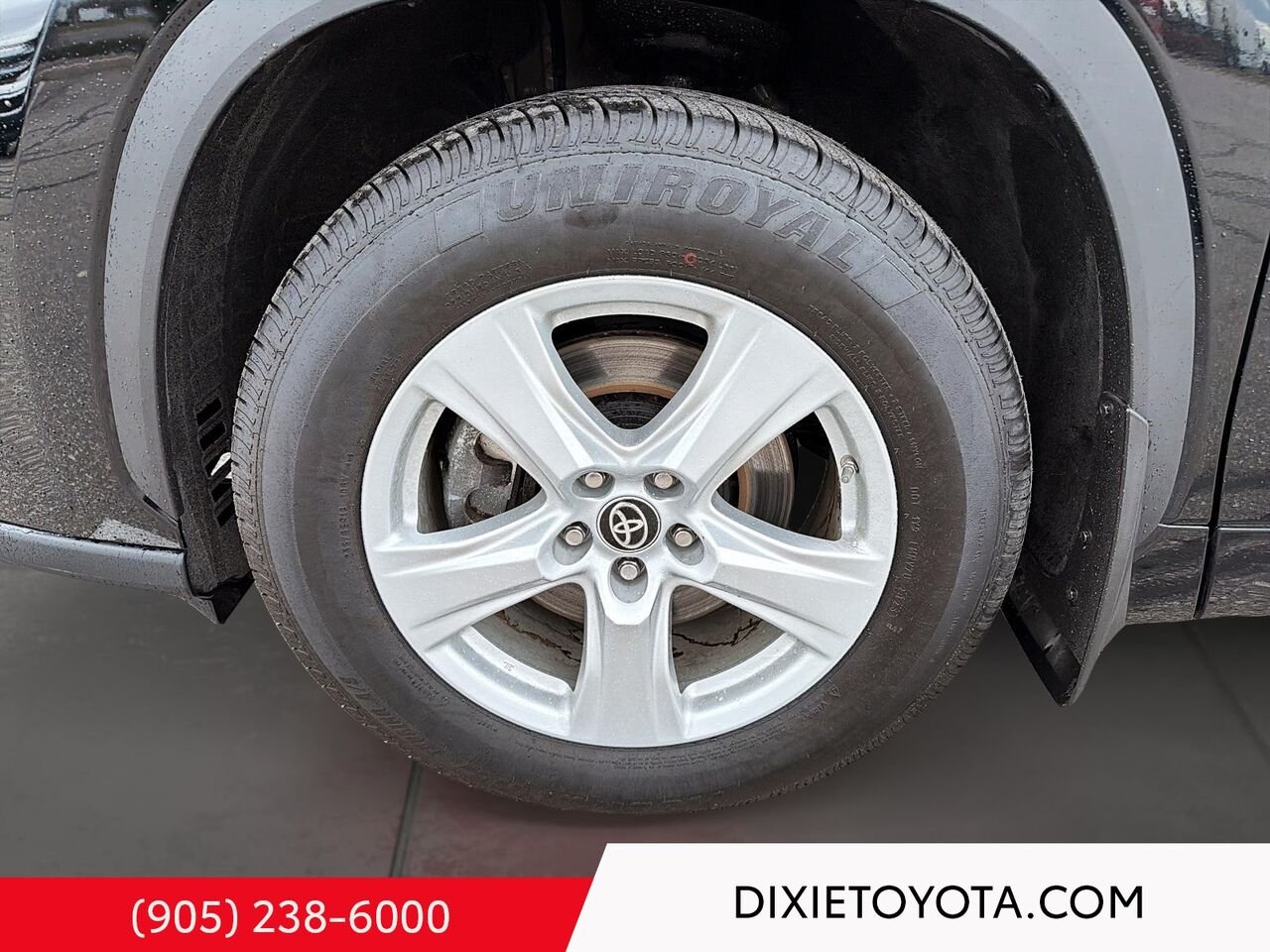 2023 Toyota Highlander Heated Seats, Alloy Wheels, Bluetooth Midnight Black Metallic Mississauga - photo #6