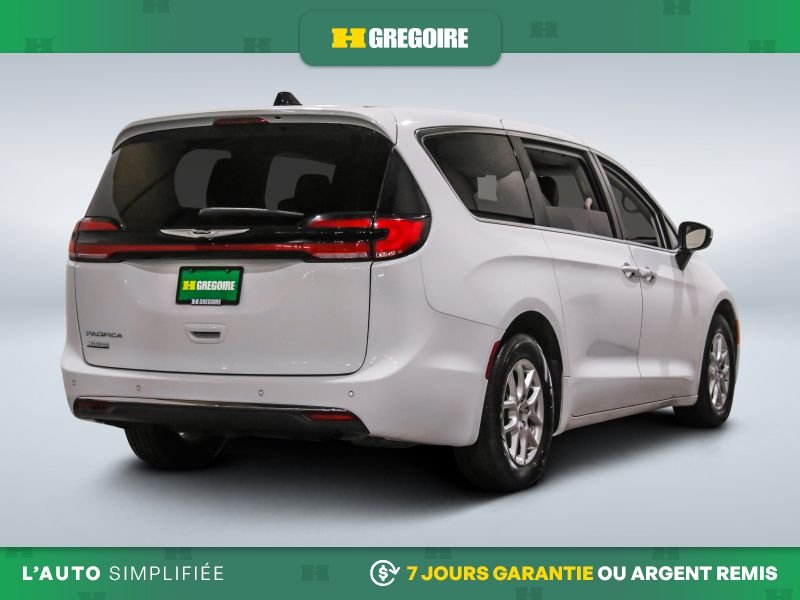 2023 Chrysler Pacifica White Saint-Eustache - photo #8