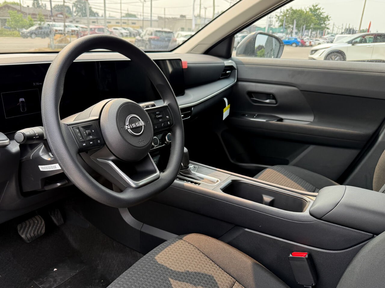 2025 Nissan Kicks KICKS S FWD Aspen White TriCoat Châteauguay - photo #11