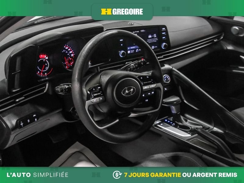 Hyundai Elantra 822272 | Essential AUTO AC GR ELECT MAGS CAM RECUL BLEUTOOT 2023 Blanc Laval - photo #11