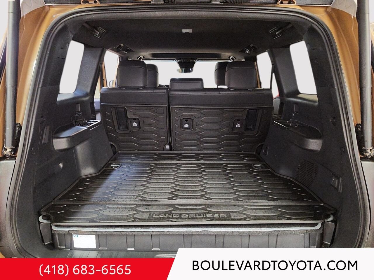 Toyota LAND CRUISER 100345A-85 | PREMIUM, 4X4 2025 Brun Québec - photo #26