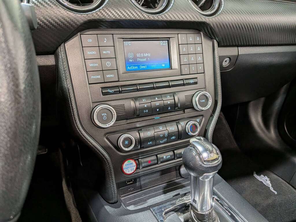 Ford Mustang 2dr Conv V6 2015 Blanc Val-David - photo #24