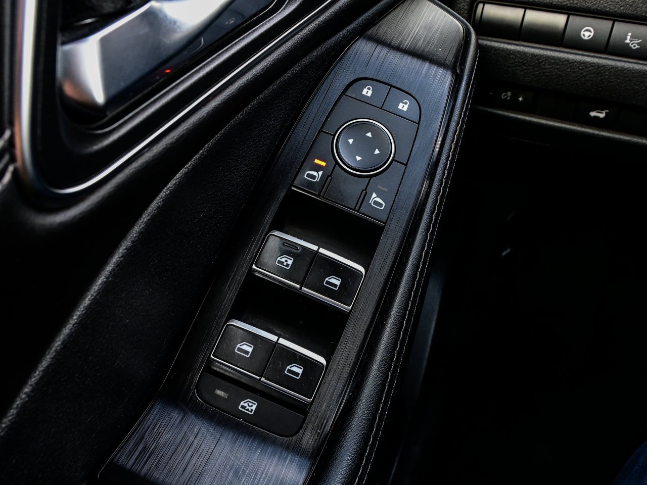 2021 Nissan Rogue AWD Platinum Black Sherwood Park - photo #18