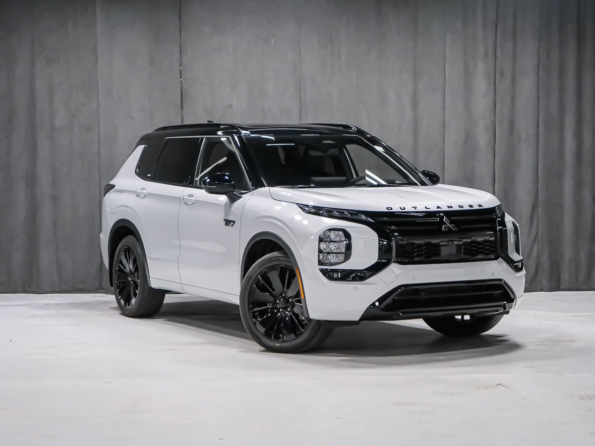 2026 Mitsubishi Outlander Plug-In Hybrid GT NOIR White Montreal - photo #1