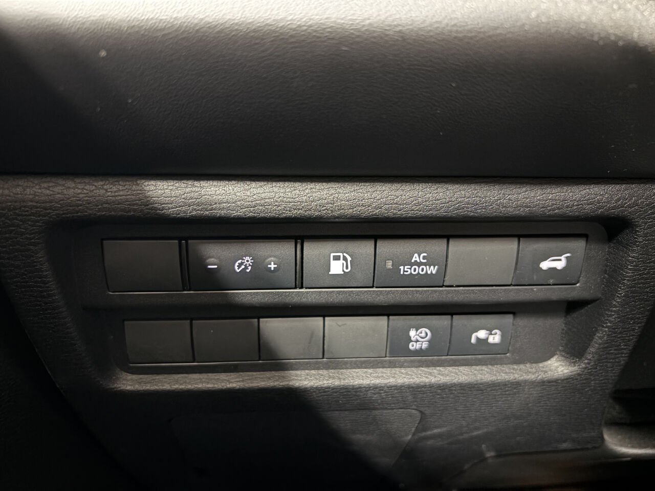 2025 Mitsubishi Outlander Plug-In Hybrid JA4T5VA99SZ609752 White Sherbrooke - photo #15