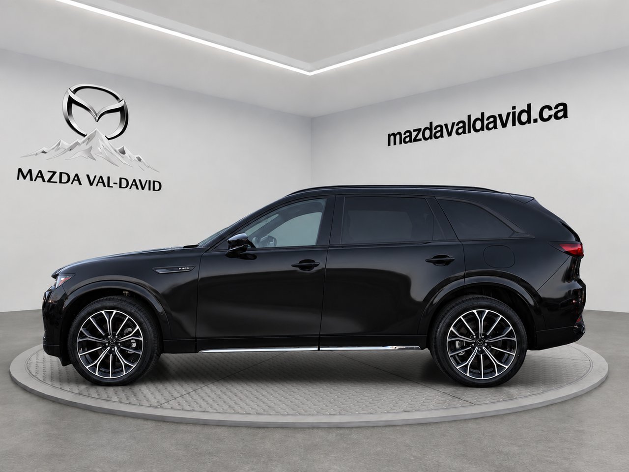 2026 Mazda CX-70 PHEV Signature Jet Black Mica Val-David - photo #1