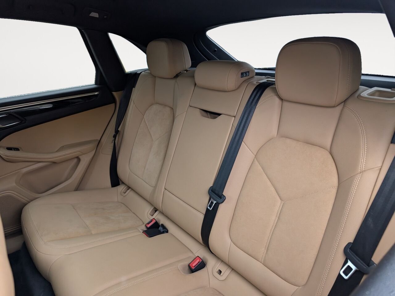 Porsche Macan S/AWD/SIÈGES EN CUIR ET CHAUFFANTS/TOIT OUVRANT PANORAMIQUE/BLUETOOTH/AC BIZONE 2017 Noir Sherbrooke - photo #7