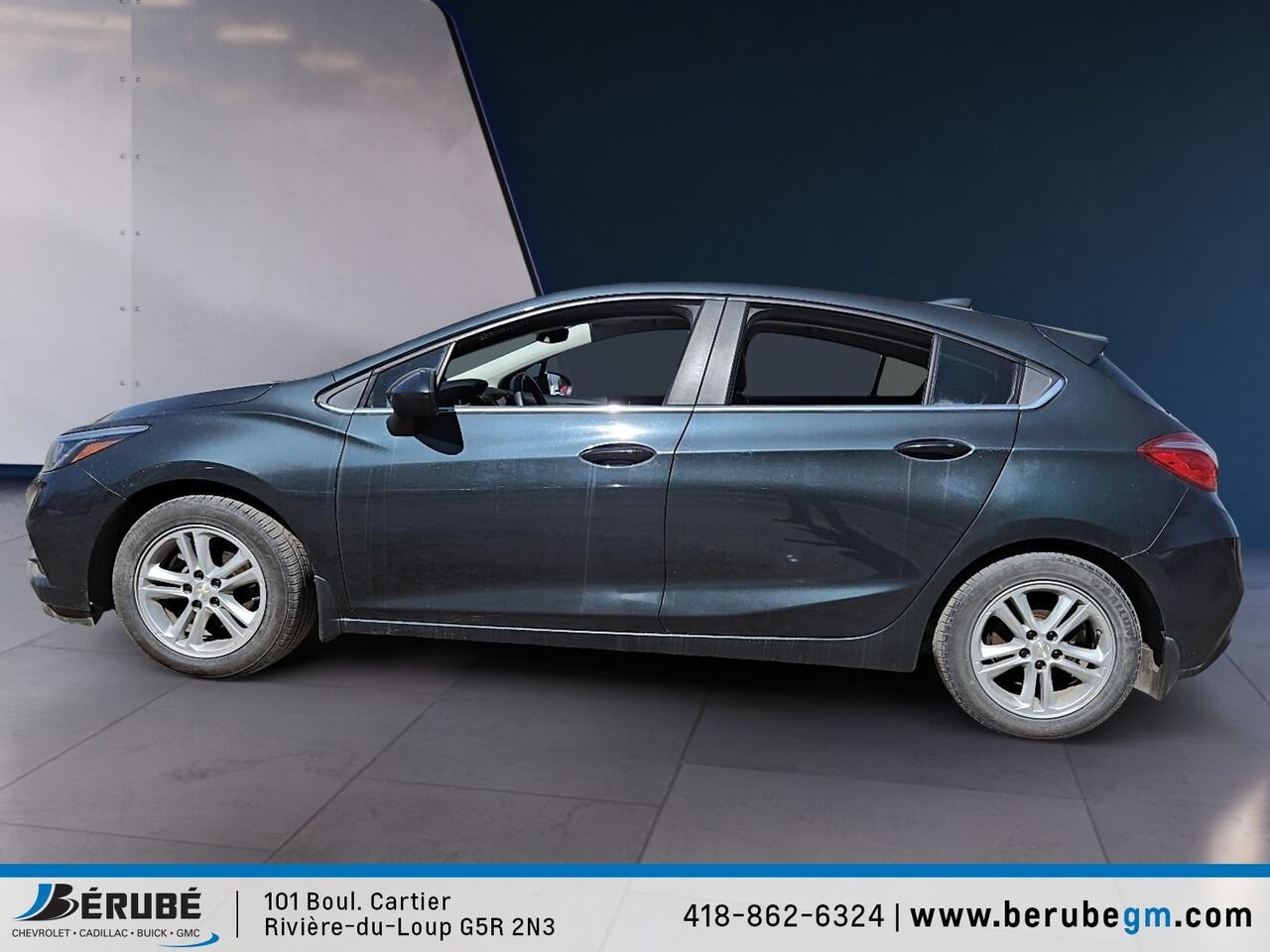 Chevrolet CRUZE Hatchback LT 2017 Gris Rivière-du-Loup - photo #2