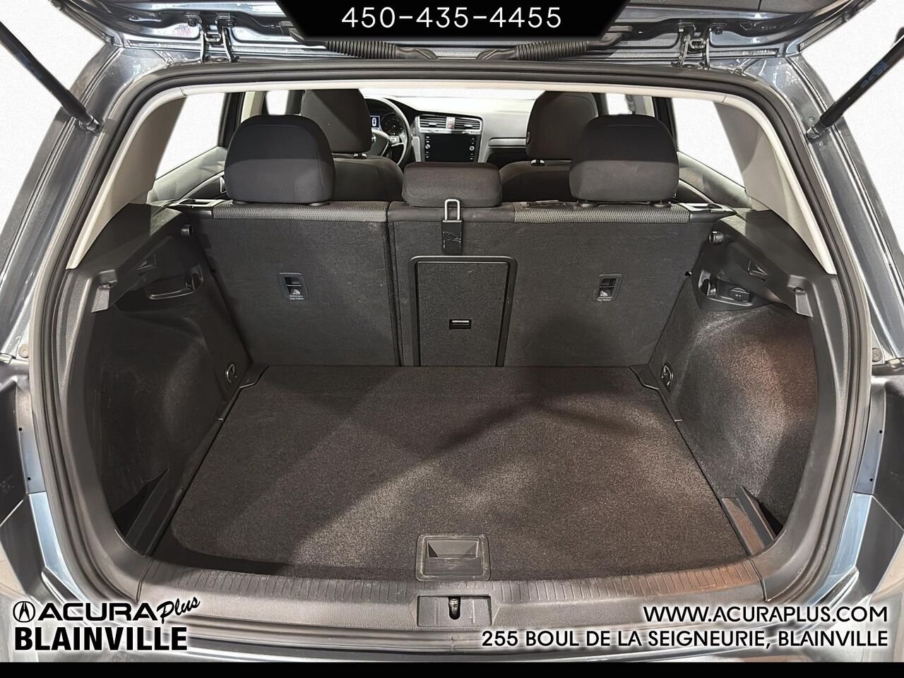 2021 Volkswagen Golf Grey Blainville - photo #5