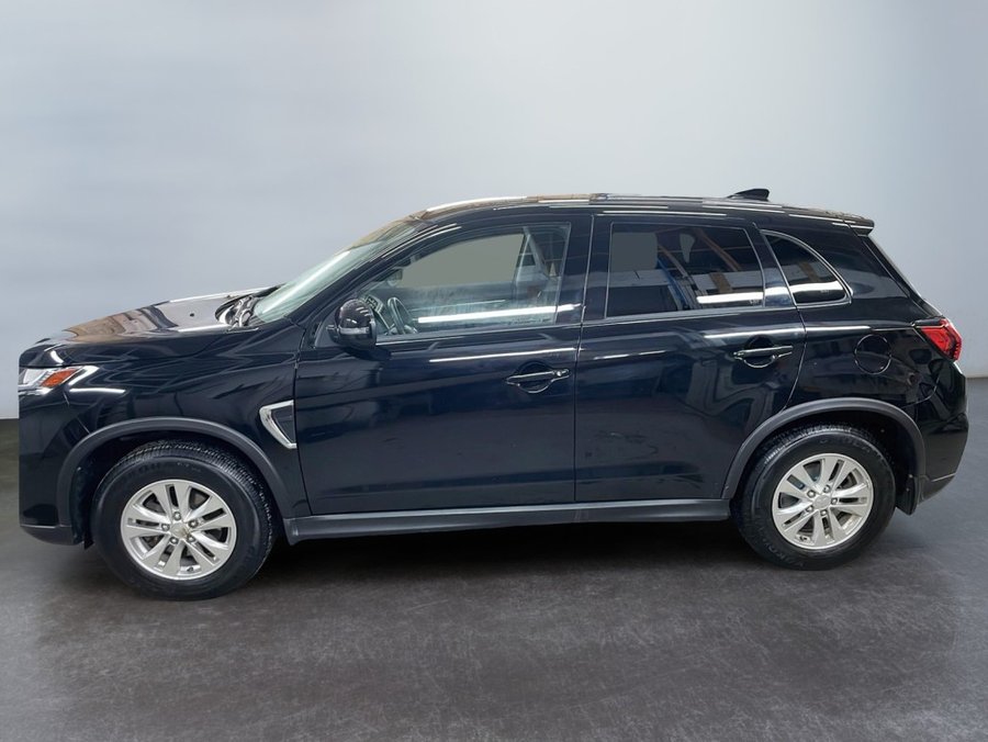 2022 Mitsubishi RVR SE AWC Black
