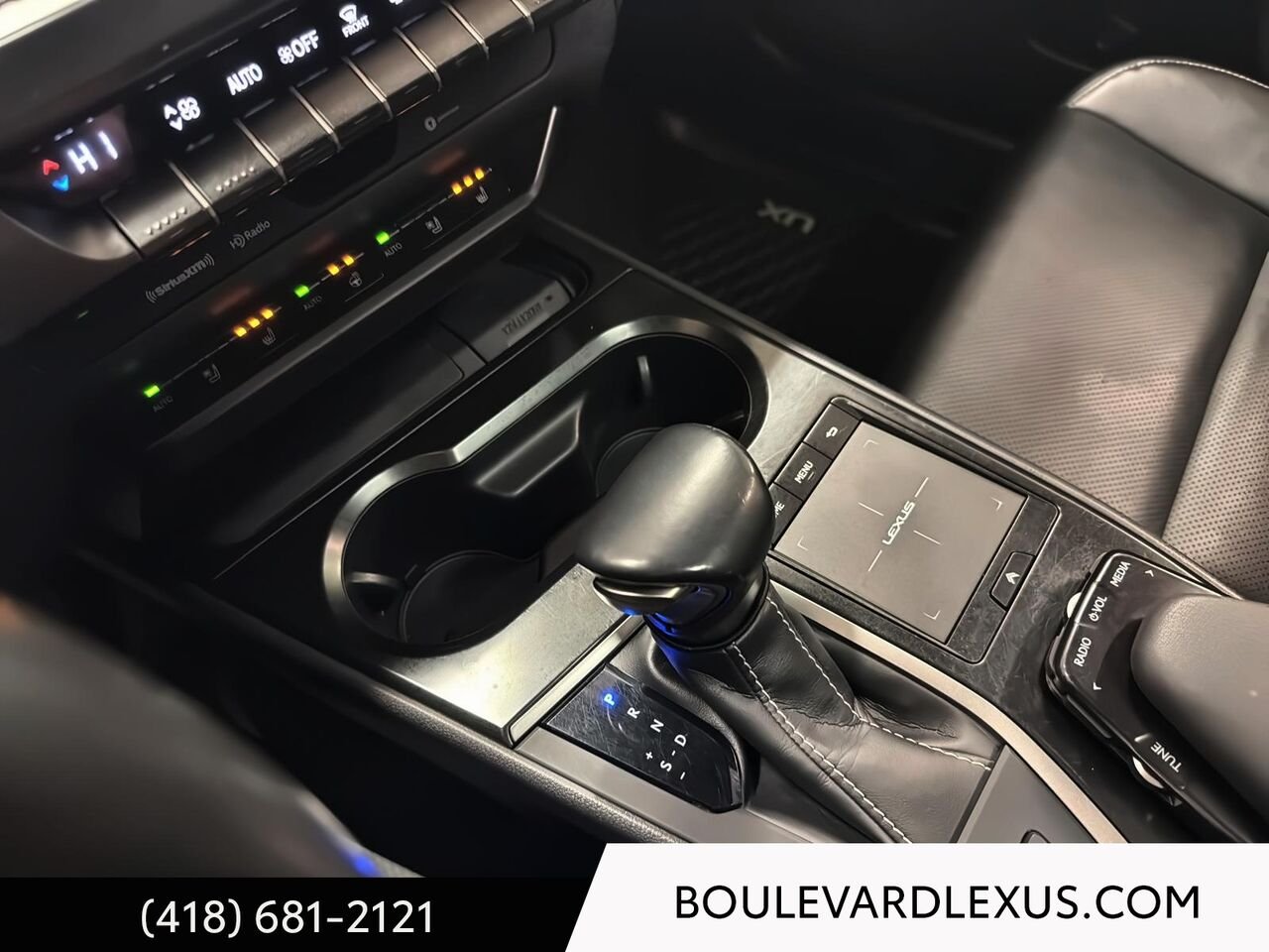 Lexus UX 19323C 2020 Orange Québec - photo #16