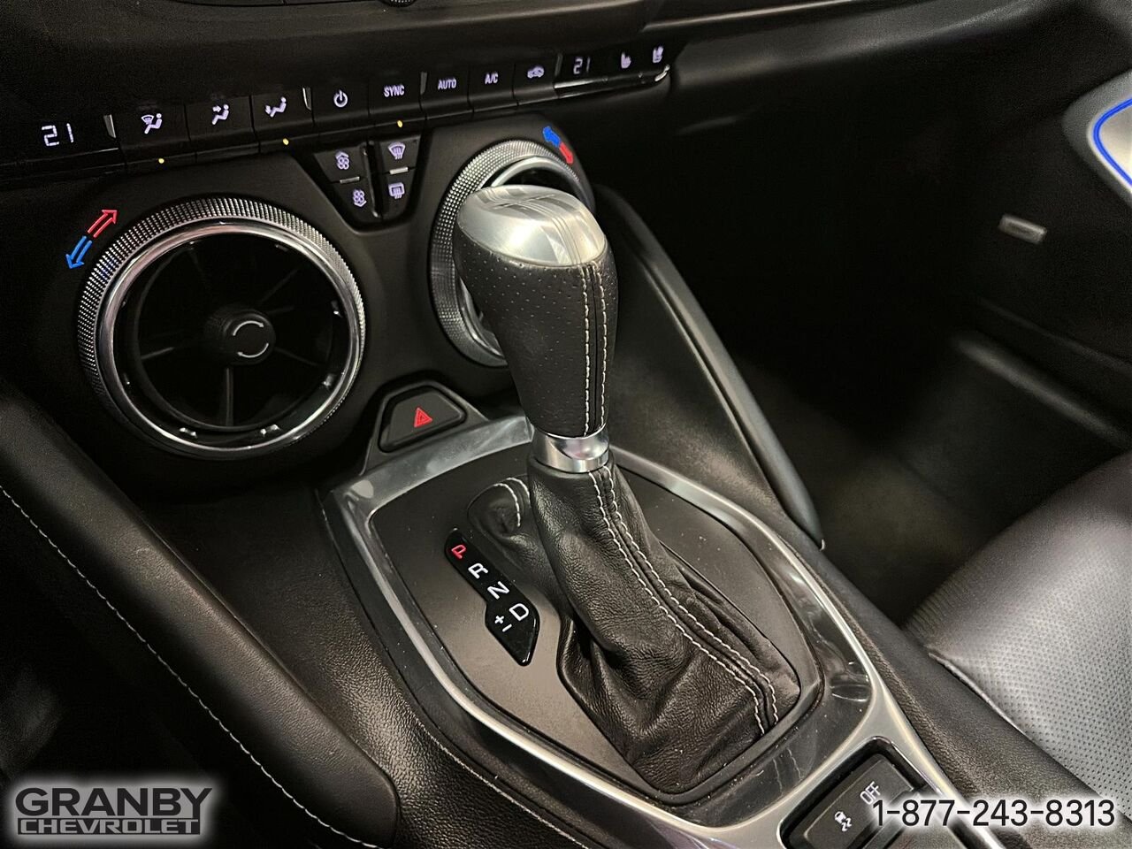 2018 Chevrolet Camaro Coupé 2 portes 2SS | G3721A Blue Granby - photo #18