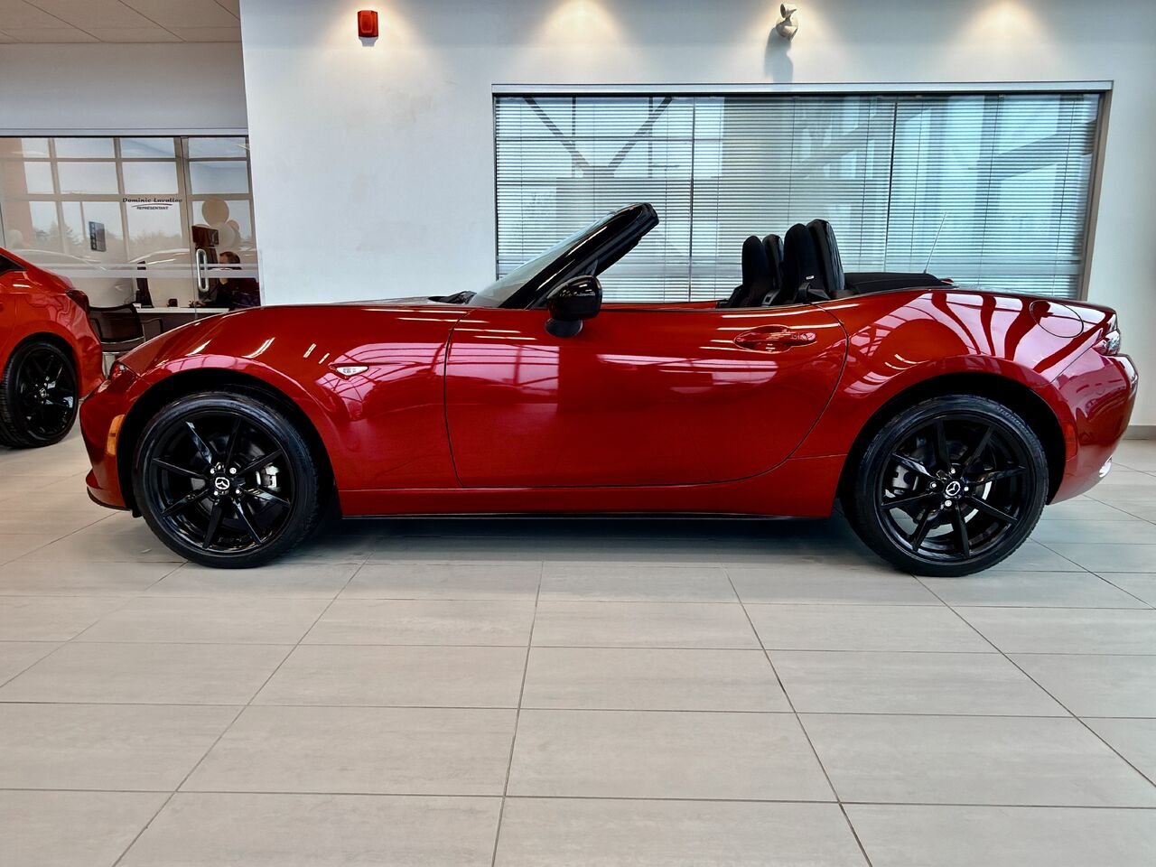2023 Mazda MX-5 Black Notre-Dame-des-Prairies - photo #7