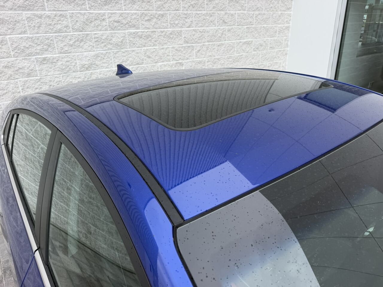 2021 Hyundai Ioniq Electric Ultimate Blue Laval - photo #5