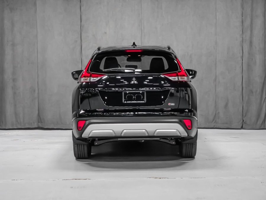 2026 Mitsubishi Eclipse Cross SE Tarmac Black Pearl