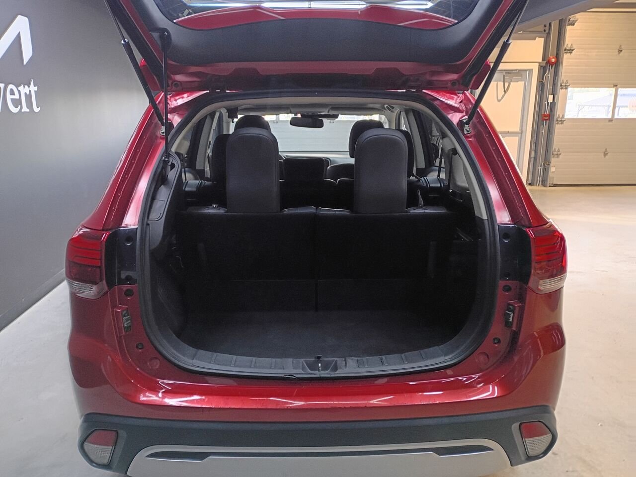 2019 Mitsubishi Outlander Red Blainville - photo #14