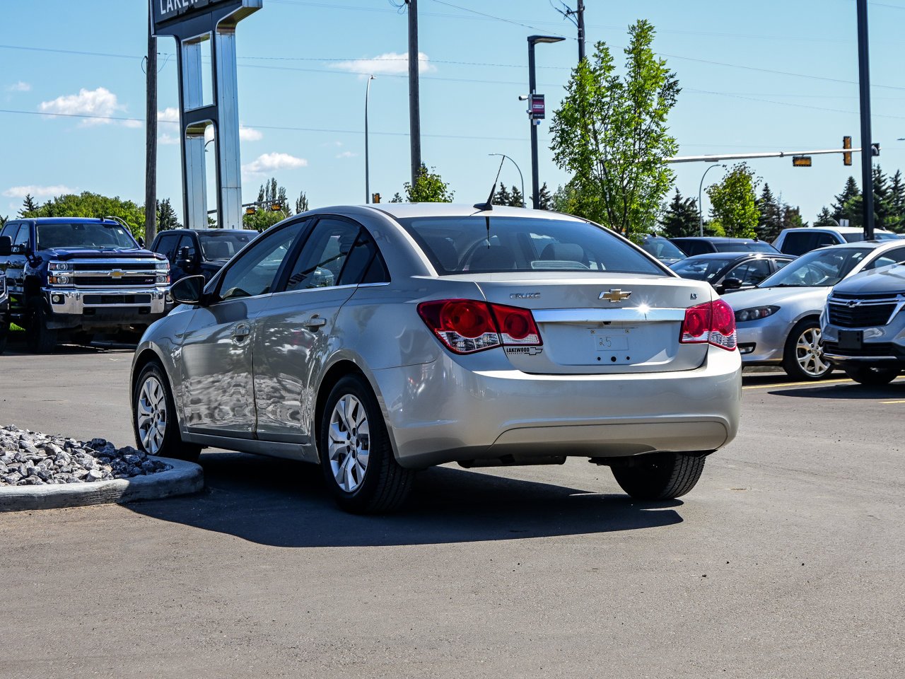 2014 Chevrolet Cruze 4dr Sdn 1LT Beige Sherwood Park - photo #10