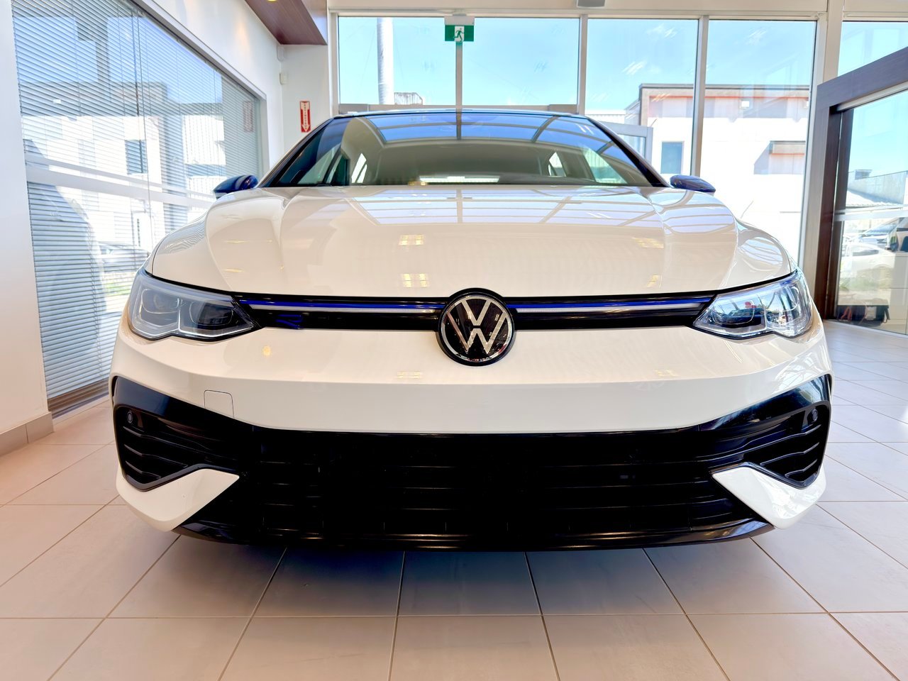 Volkswagen Golf R 2023 Blanc Notre-Dame-des-Prairies - photo #6