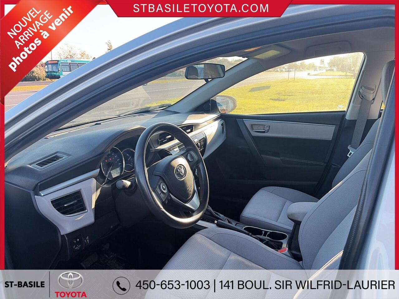 TOYOTA COROLLA 2014 Argent Saint-Basile-le-Grand - photo #5