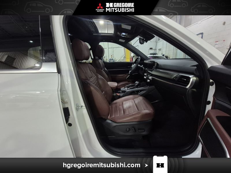 2023 Kia Telluride White Laval - photo #16