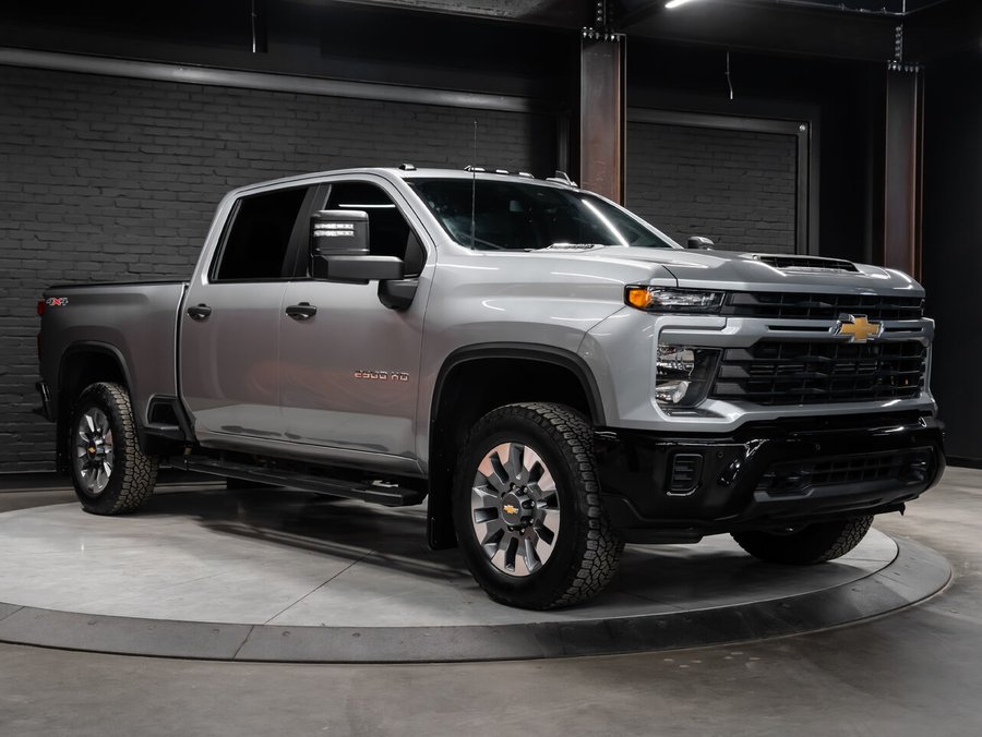 2025 Chevrolet Silverado 2500HD Custom | Soft Roll Tonneau Cover | Spray in Bedliner | Heavy Duty Mudflaps Grey