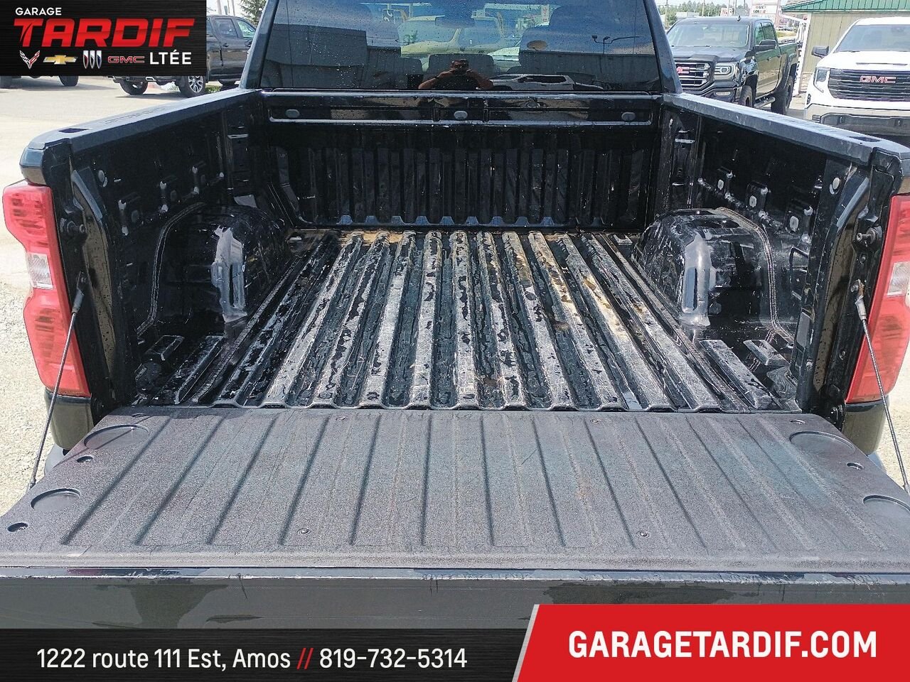 2024 CHEVROLET 1500 4RM, CAISSE COURTE, CAB. MULTIPLAC Black Mont-Laurier - photo #8