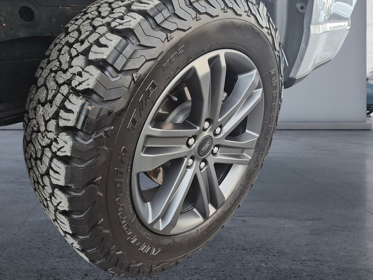 Ford F-150 2023 Argent Saint-Jérôme - photo #9