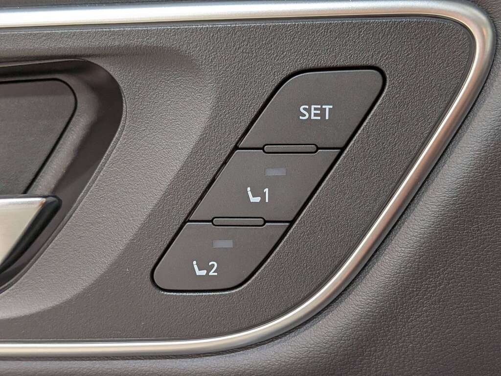 2024 Nissan Rogue AWD Platinum White Val-David - photo #37