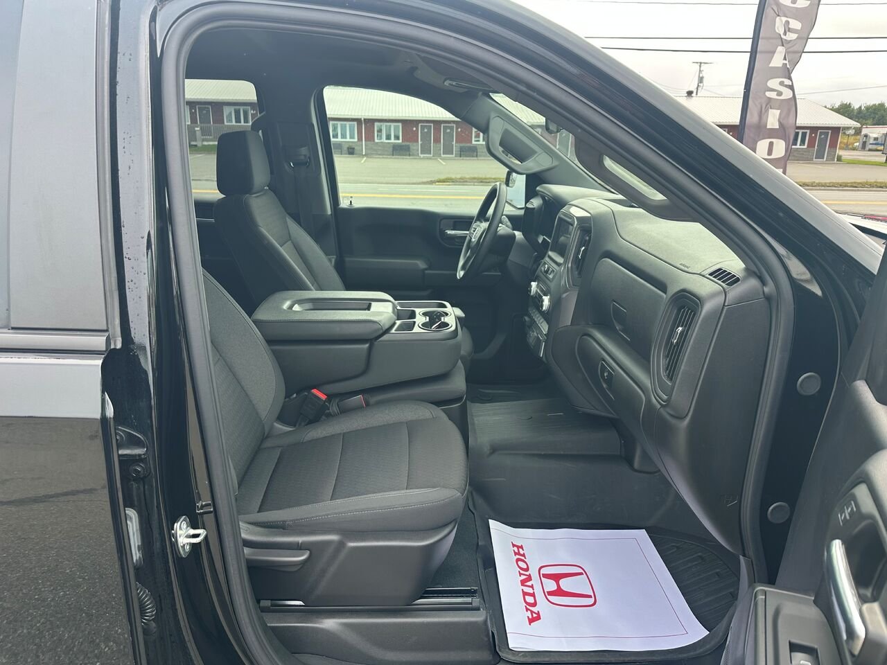 GMC SIERRA K1500 SIERRA K1500 2024 Noir Matane - photo #12